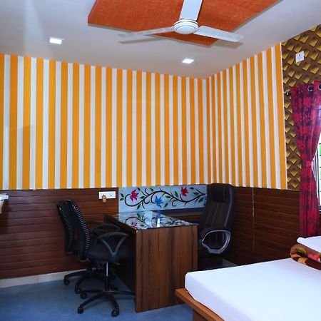 P P Lodging Mangvadi 외부 사진