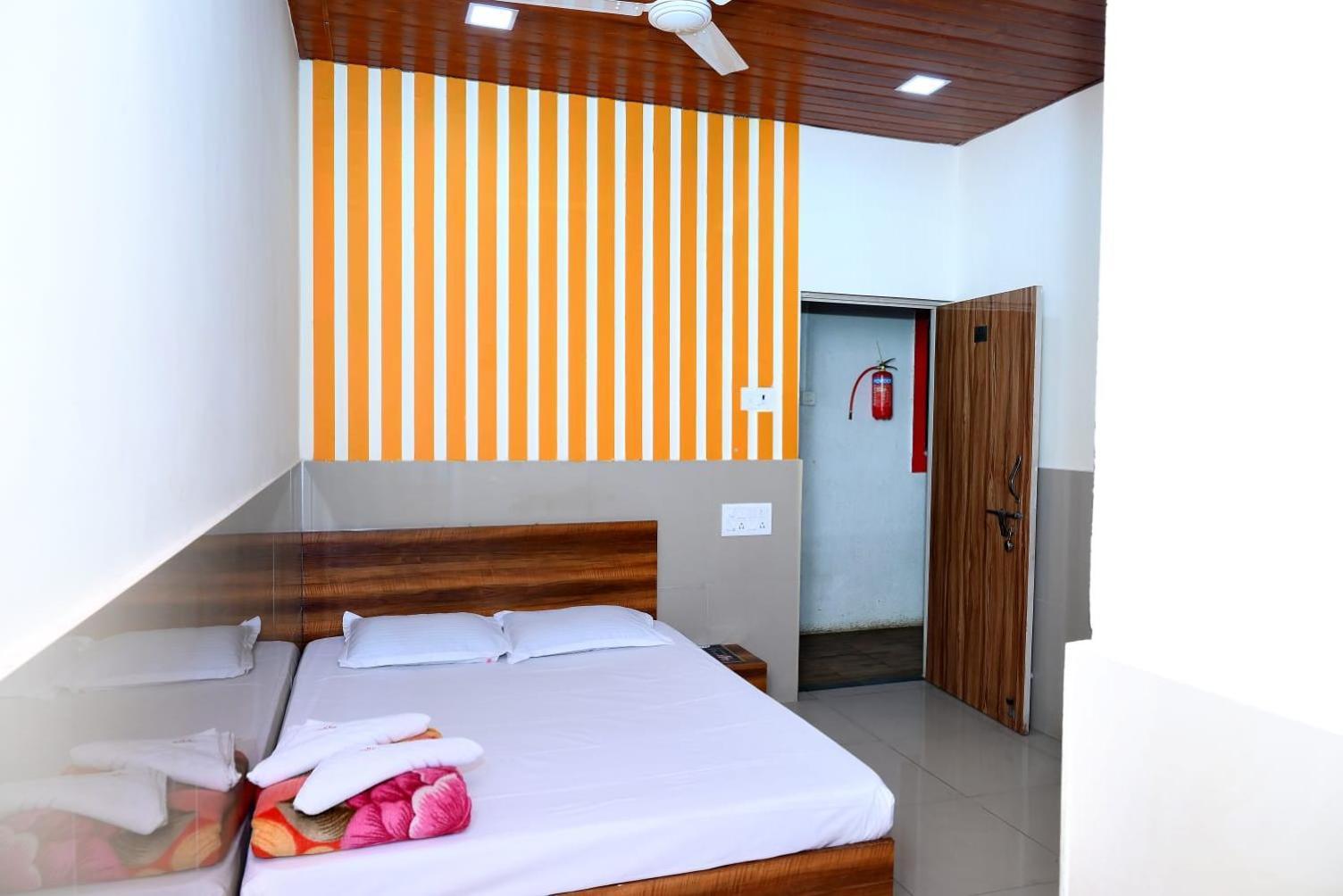 P P Lodging Mangvadi 외부 사진