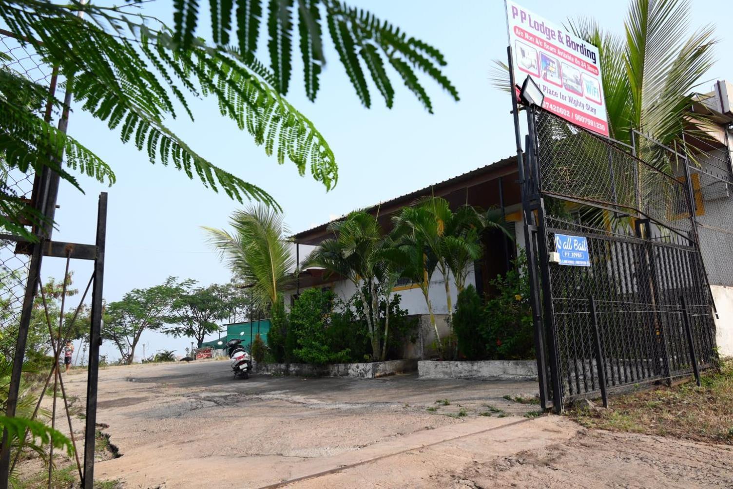 P P Lodging Mangvadi 외부 사진